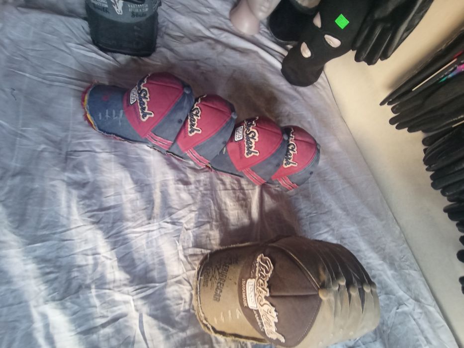 Кепка бош кийимлар