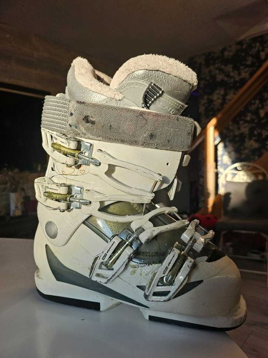 Clăpari fete Salomon marimea 22 Mondo (35 EU)