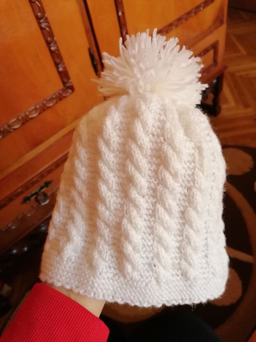 Crosetate manual: căciuliță, fular si bentiță