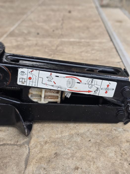 Крикове тип жаба.