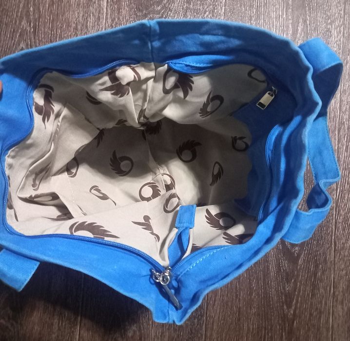 Продаётся большая сумка