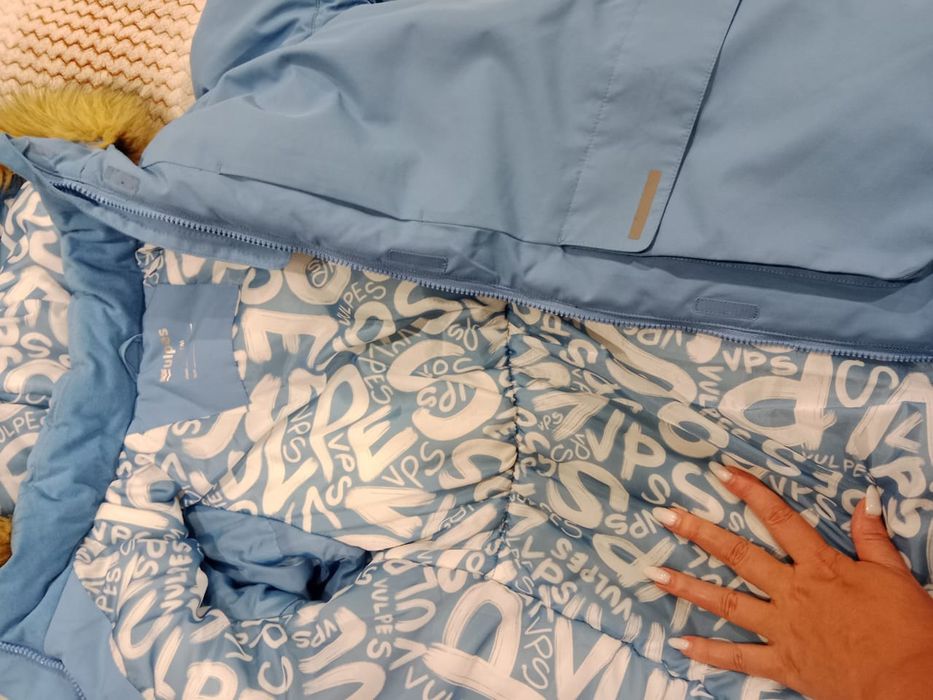 Продам парку на девочку!