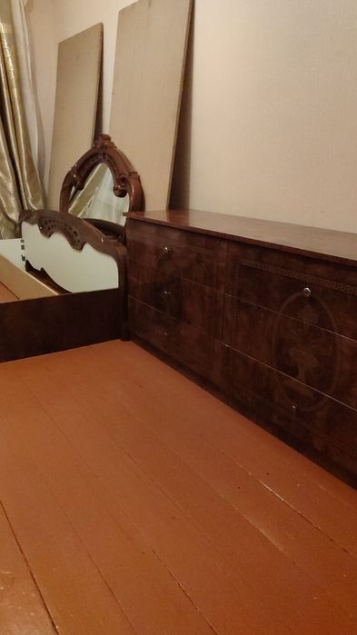 Продается спальнии гарнитур