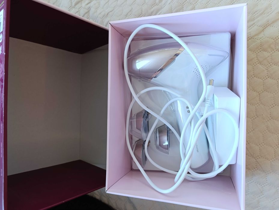 Фотоепилатор PHILIPS Lumea