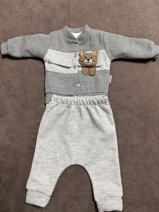 Костюмчик для  новорожденного.