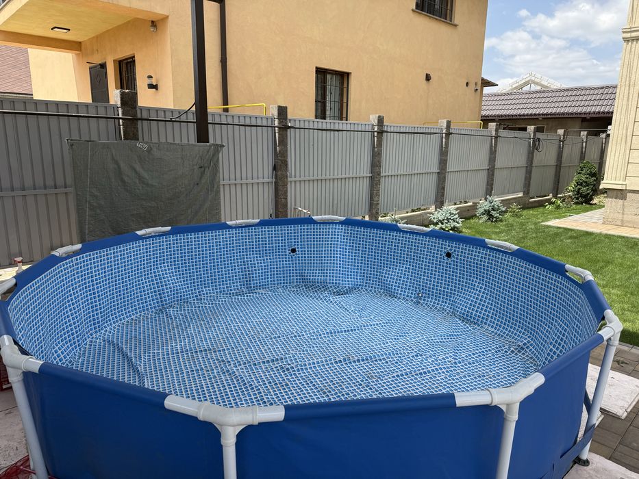 Каркасный бассейн диаметр 3,7м