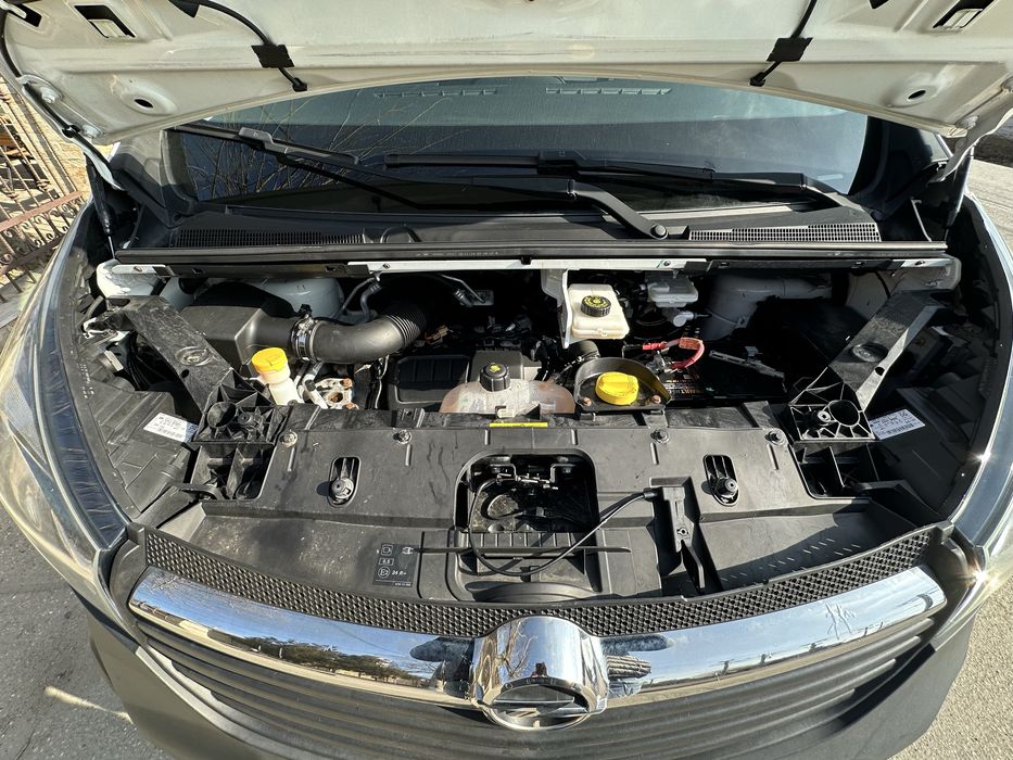 Opel Vivaro 1,6 Diesel BITurbo   Tva inclus si deductibil