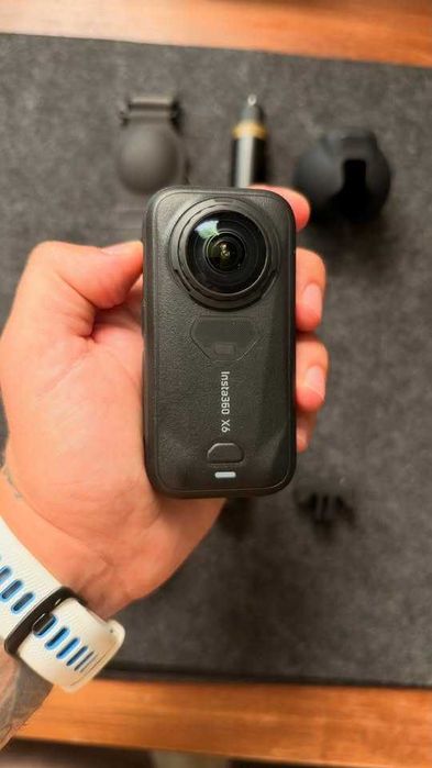 360 камера Insta360 X6 Essentials Bundle