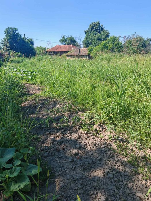 парцел в гр. Златарица 1080 m2