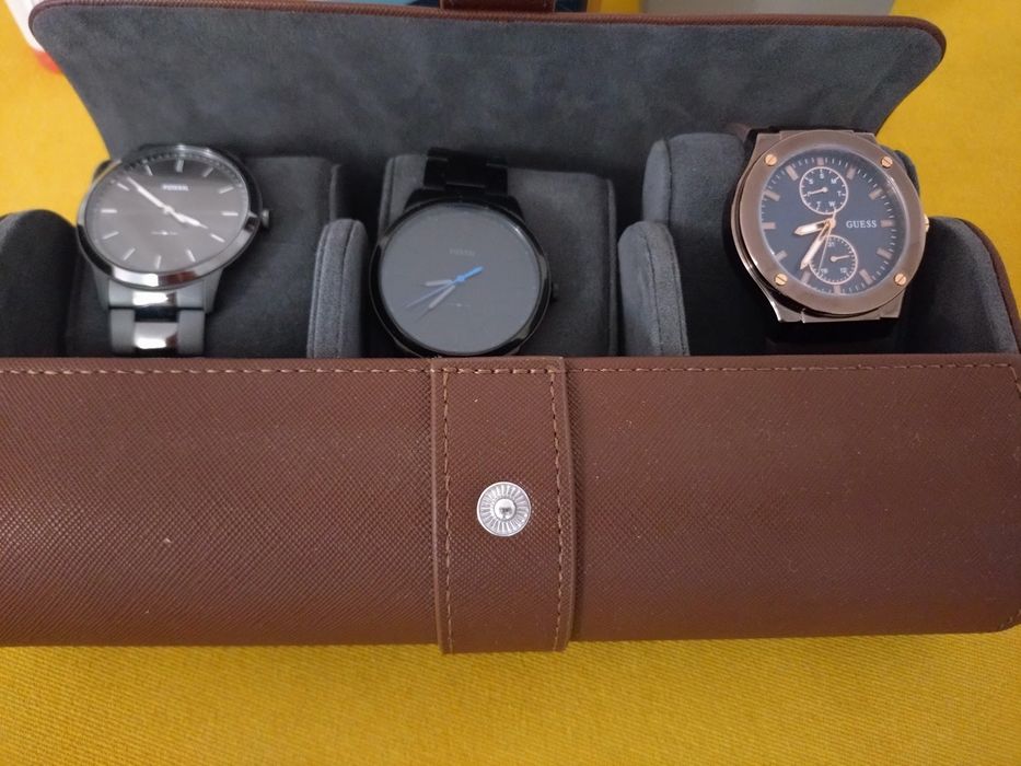 Нови часовници Fossil, Guess