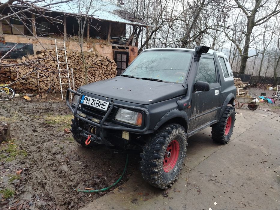 Suzuki Vitara. Merge foarte bine