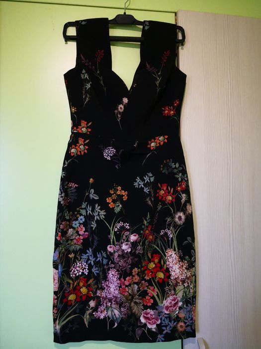 Rochie zara mărimea M înflorata