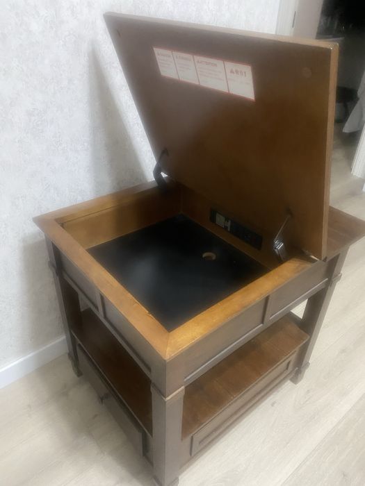 Кофейный столик из дерева