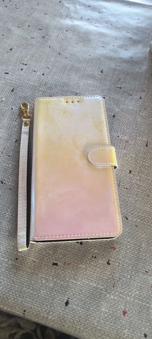 Калъф за телефон LG K61. Цвят хамелеон.