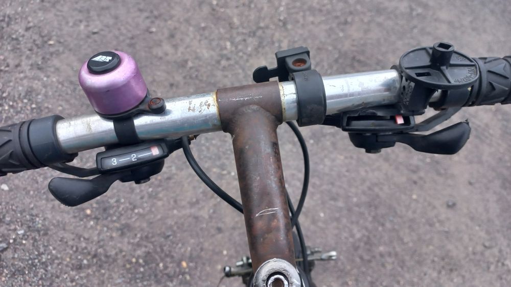 Продам велосипед привезенный с германии.