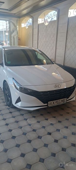 Hyundai elantra yili 2021 probeg 1 krug narxi 14800 $