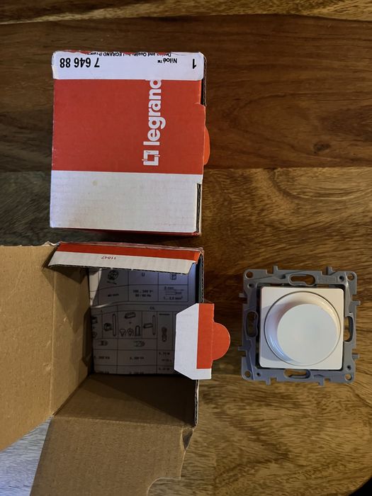 Ротационен димер LEGRAND, NILOE