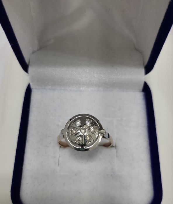 585 Кольцо с бриллиантами - Тарелочка