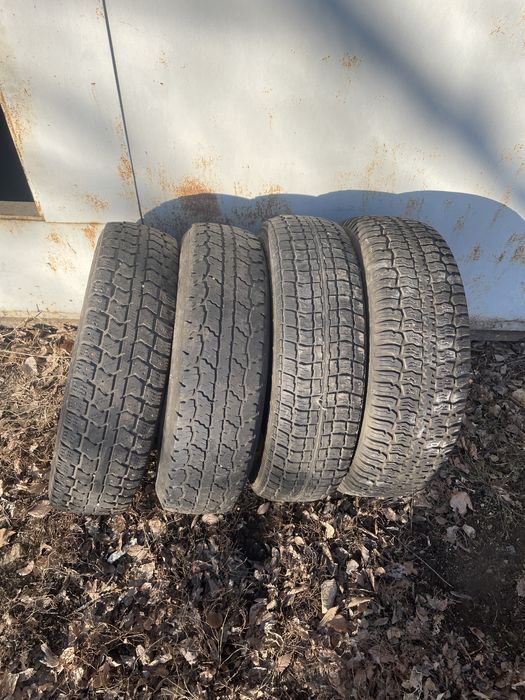 Продам резину на 16