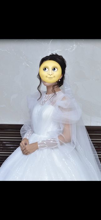 Нежное свадебное платье S