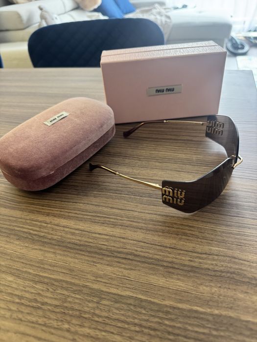 Слънчеви очила Miu miu