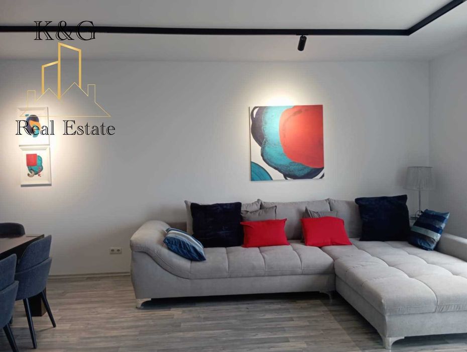 Продава се Тристаен апартамент в Поморие - 195 кв.м за 1488 €/кв.м - Снимка #2