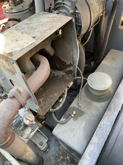 Продам дизельный винтовой компрессор