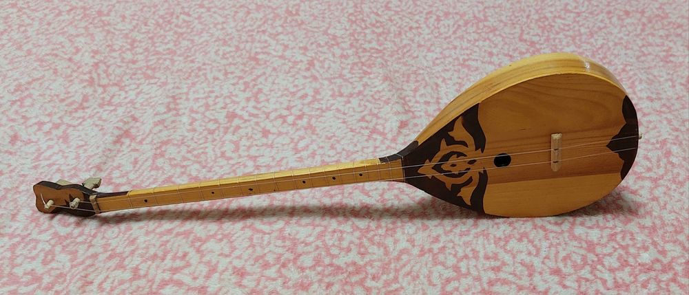 Домбра инструмент