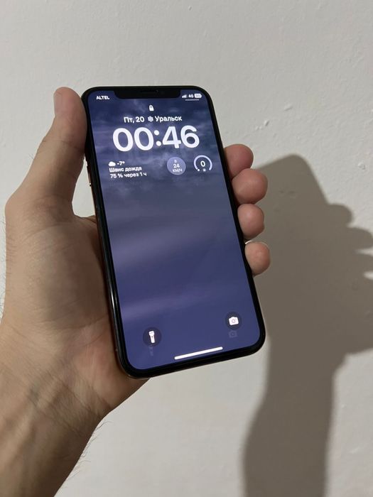 iPhone xs память 64 Акб 74 без ремонт