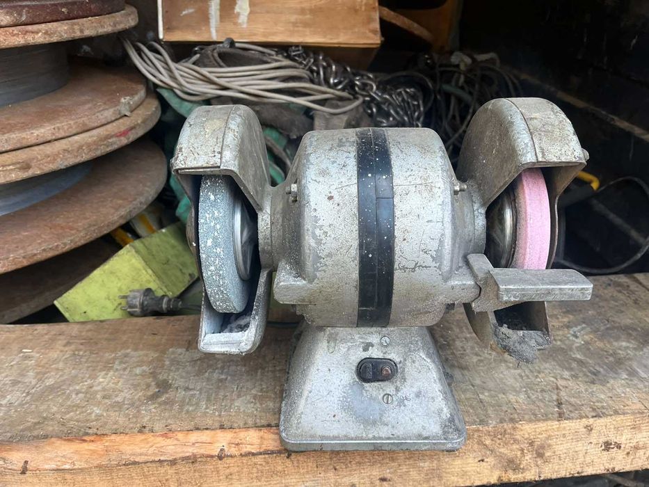 Руски шмиргел...