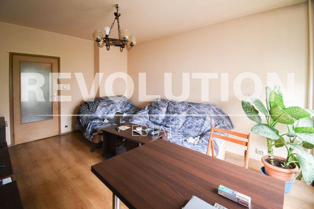 Дава се под наем Двустаен апартамент в София, Света Троица - 65 кв.м за 448.8 € - Снимка #2