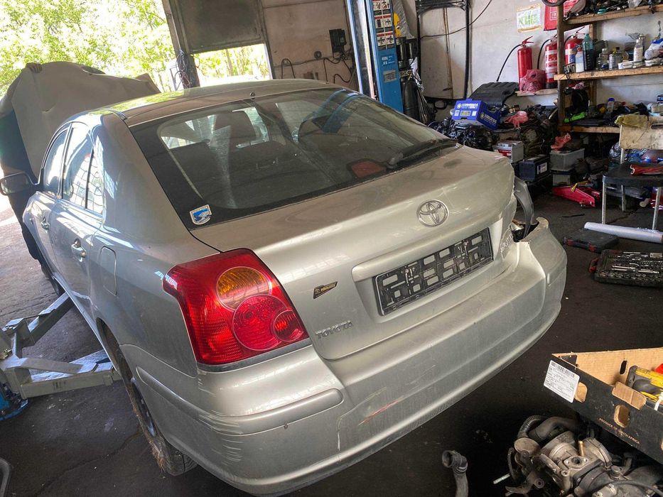 Toyota avensis бензин 1.8 129кс на части