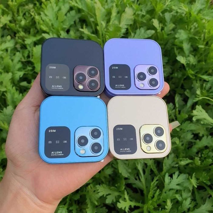 Сгъваем телефон i16 Pro с 2 сим карти,двоен екран,фенер,камера,,радио