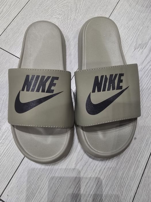 Papuci slapi  Nike