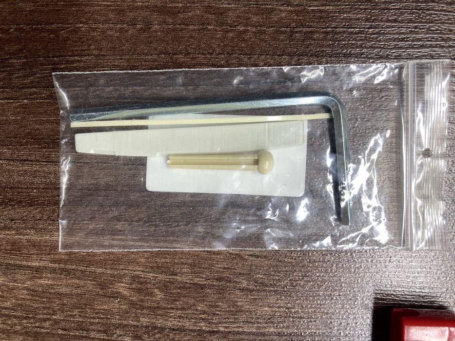 Продам гитрару cort ad880