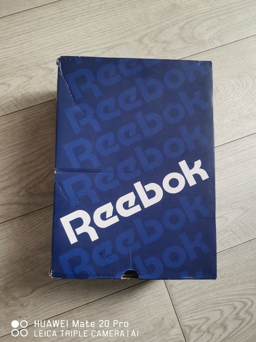 Продавам чисто нови маратонки Reebok 44
