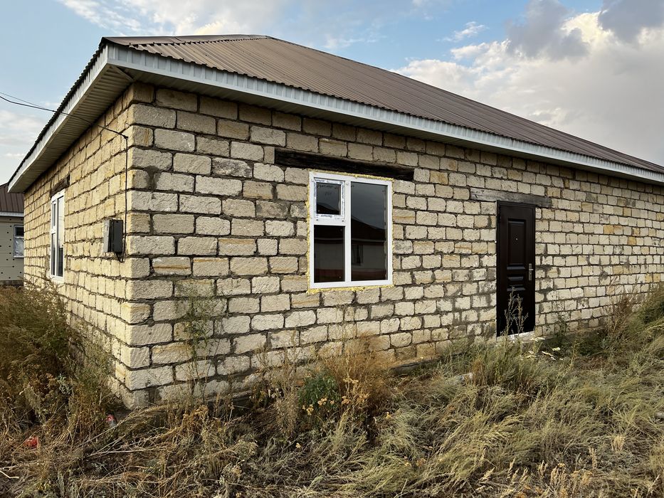 Продам частный дом в черновом варианте.