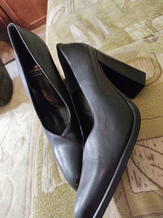 Vand pantofi negri, 38.