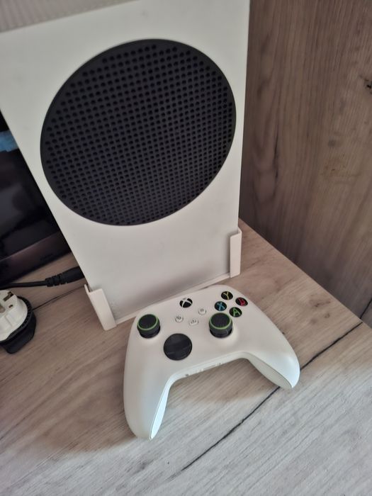 X BOX  игровая консоль