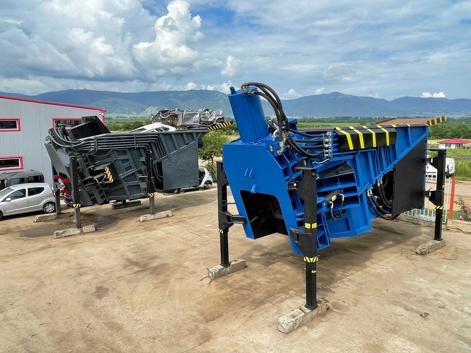 Мобилна преса за скрап