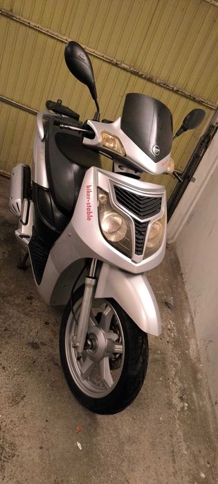 Scuter Keeway Outlook 125