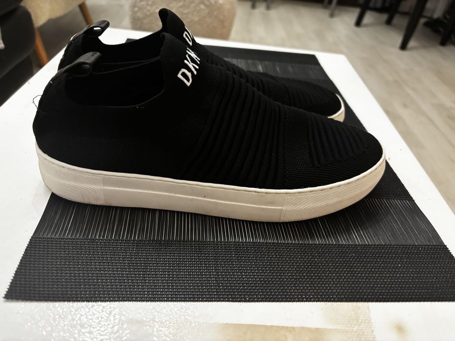 Pantofi DKNY, marimea 42