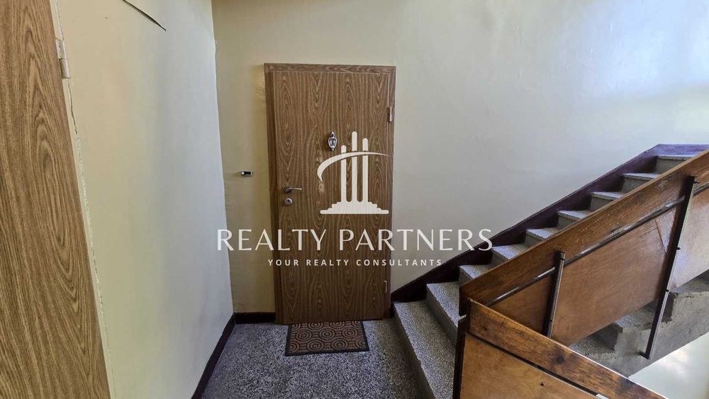 Продава се Тристаен апартамент в Радомир - 85 кв.м за 462 €/кв.м - Снимка #11