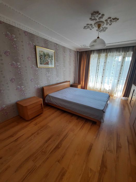 Отдавам четиристайно жилище под наем