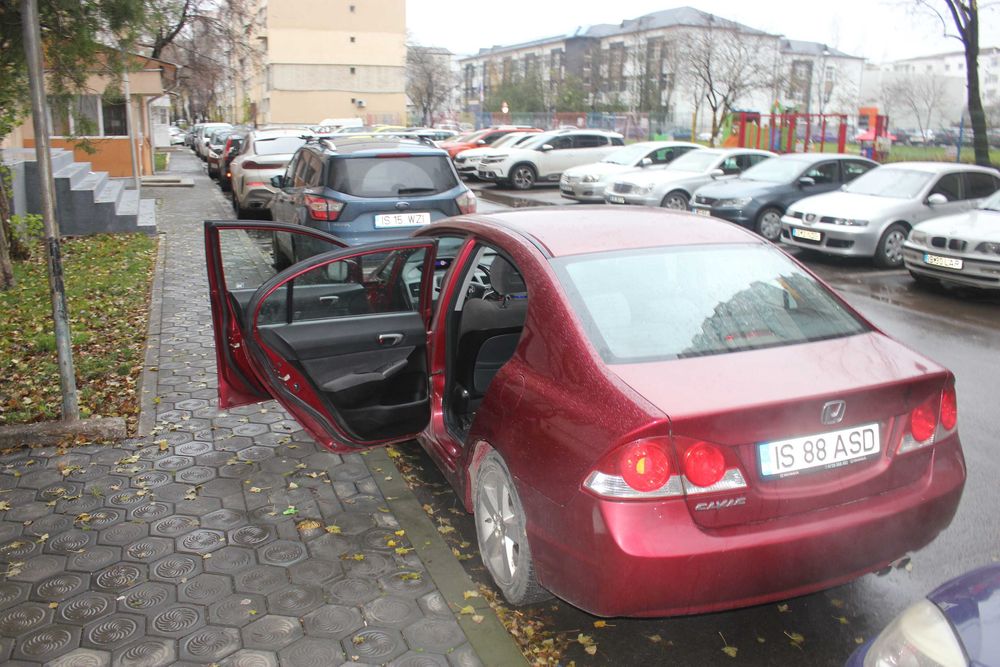 Vand Honda Civic model 8