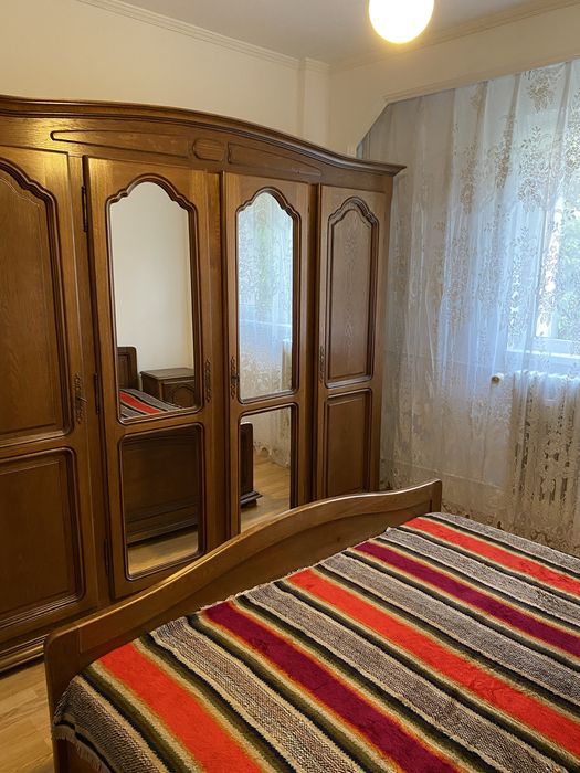 Ofer spre vanzare un apartament cu 2 camere in Pitesti