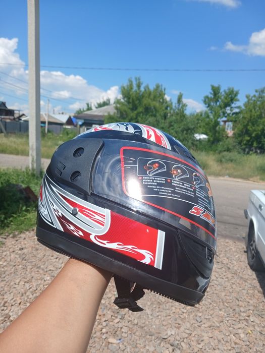Продам мотоклетный шлем