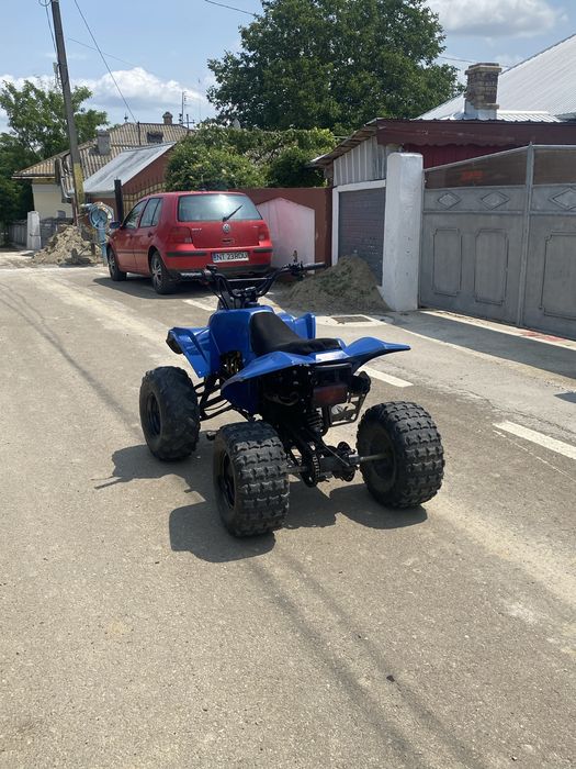Vând atv 125 cc 3+1 in stare foarte bună
