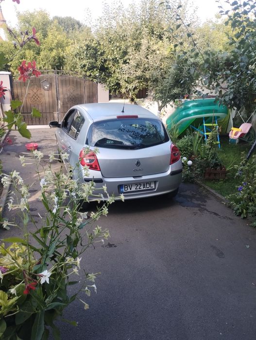 RENAULT Clio