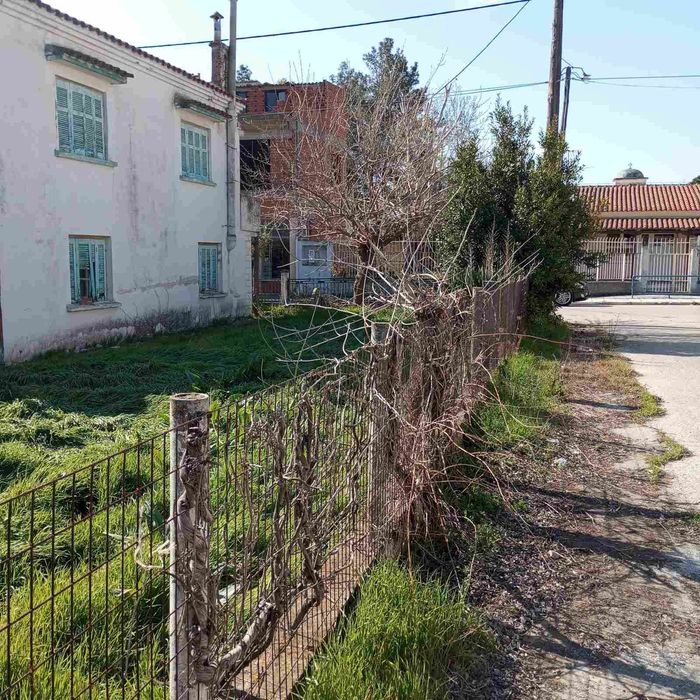 Дом за почивка и инвестиция близо до България